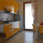 Daire Garden With Pool In Village