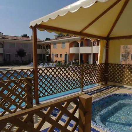 Apartamento Garden With Pool In Village Bibione